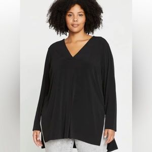 New Universal Standard Clean Column Tunic
Black size S US 14-16